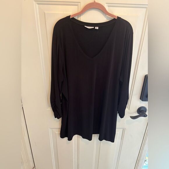 Susan Graver Black V Neck Ruched 3/4 Sleeve Top size 1X - Picture 5 of 5